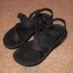 Black chacos